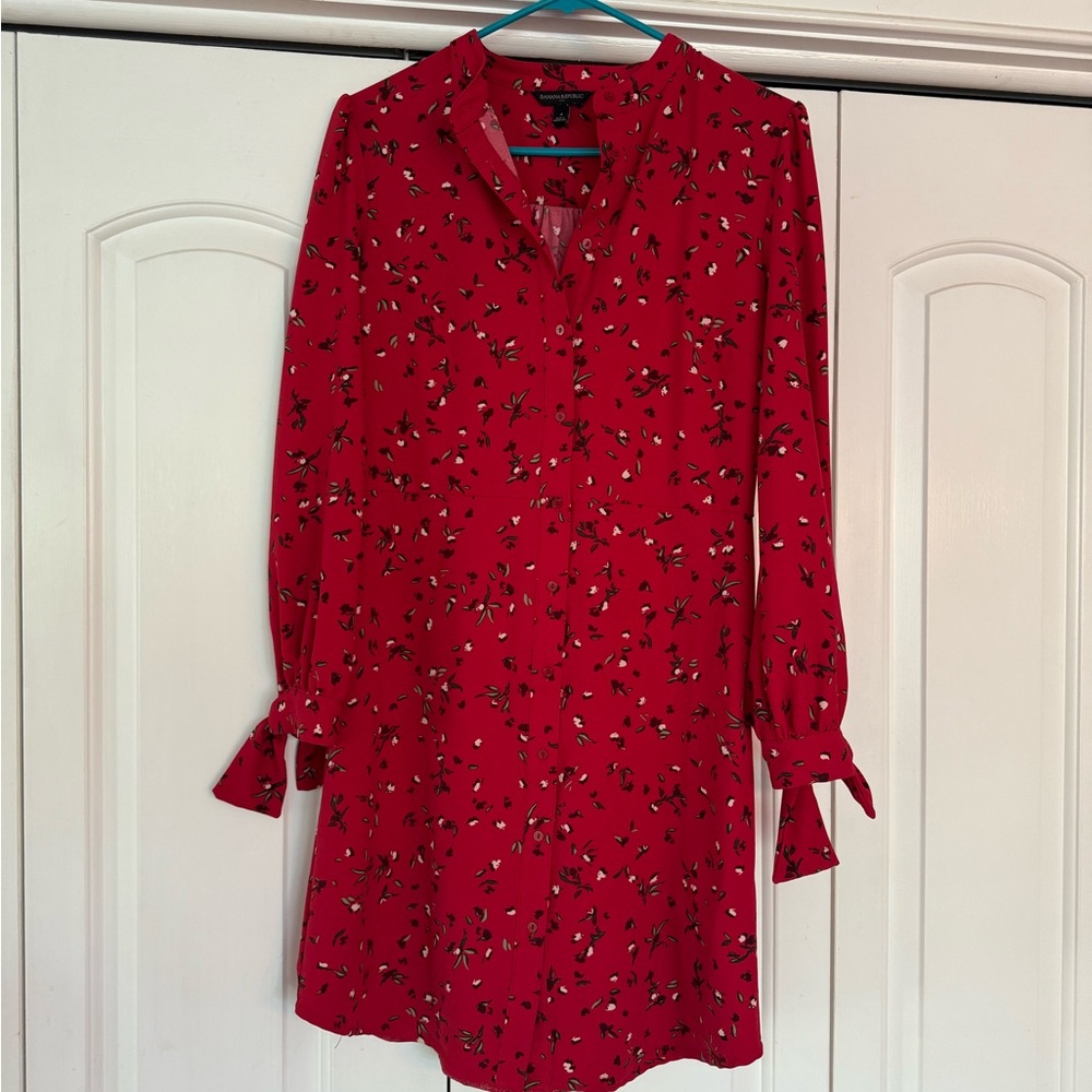 Banana Republic Red Floral Long-Sleeve Button Dress